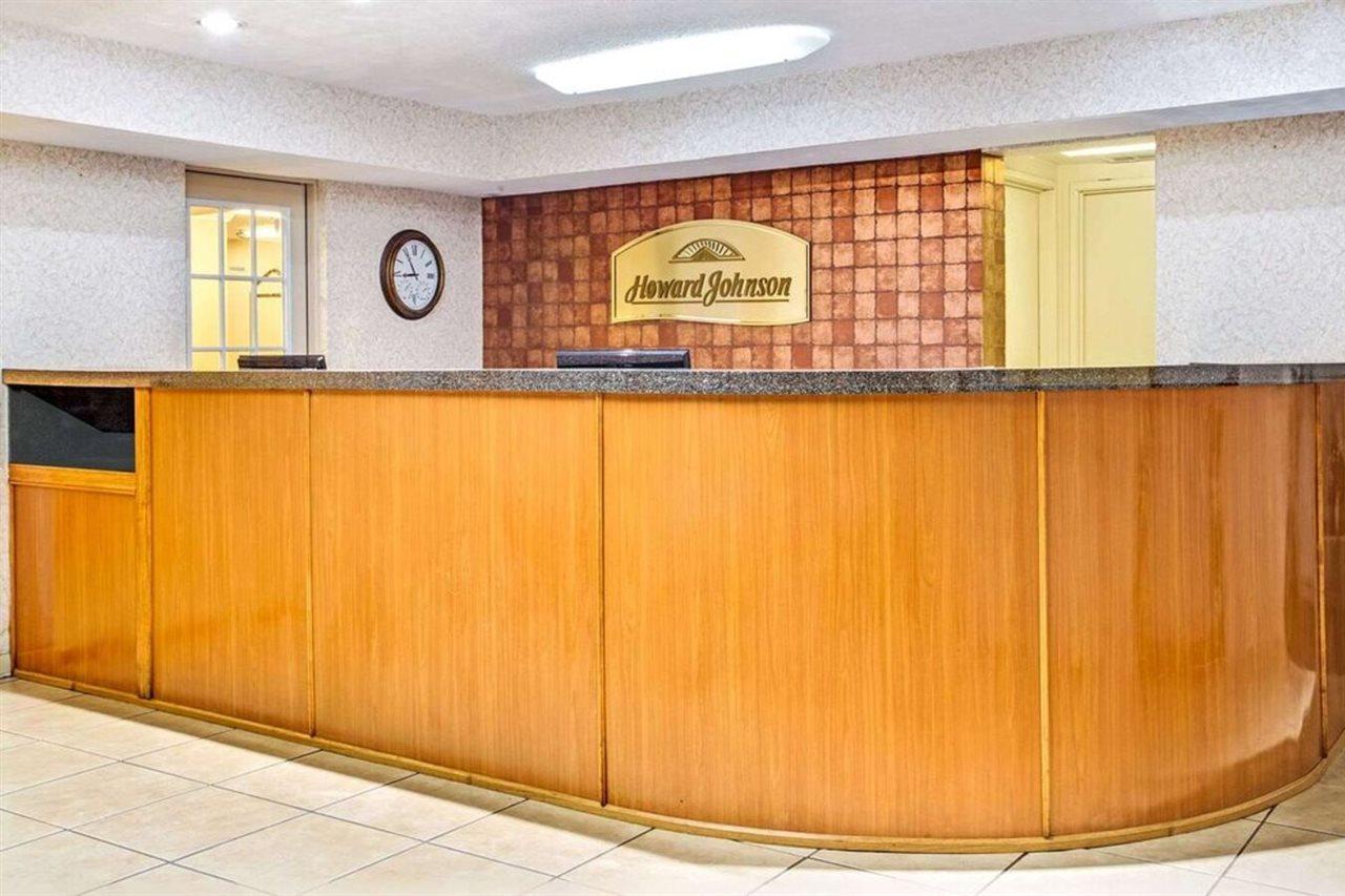 Airport Inn Tampa Exterior photo
